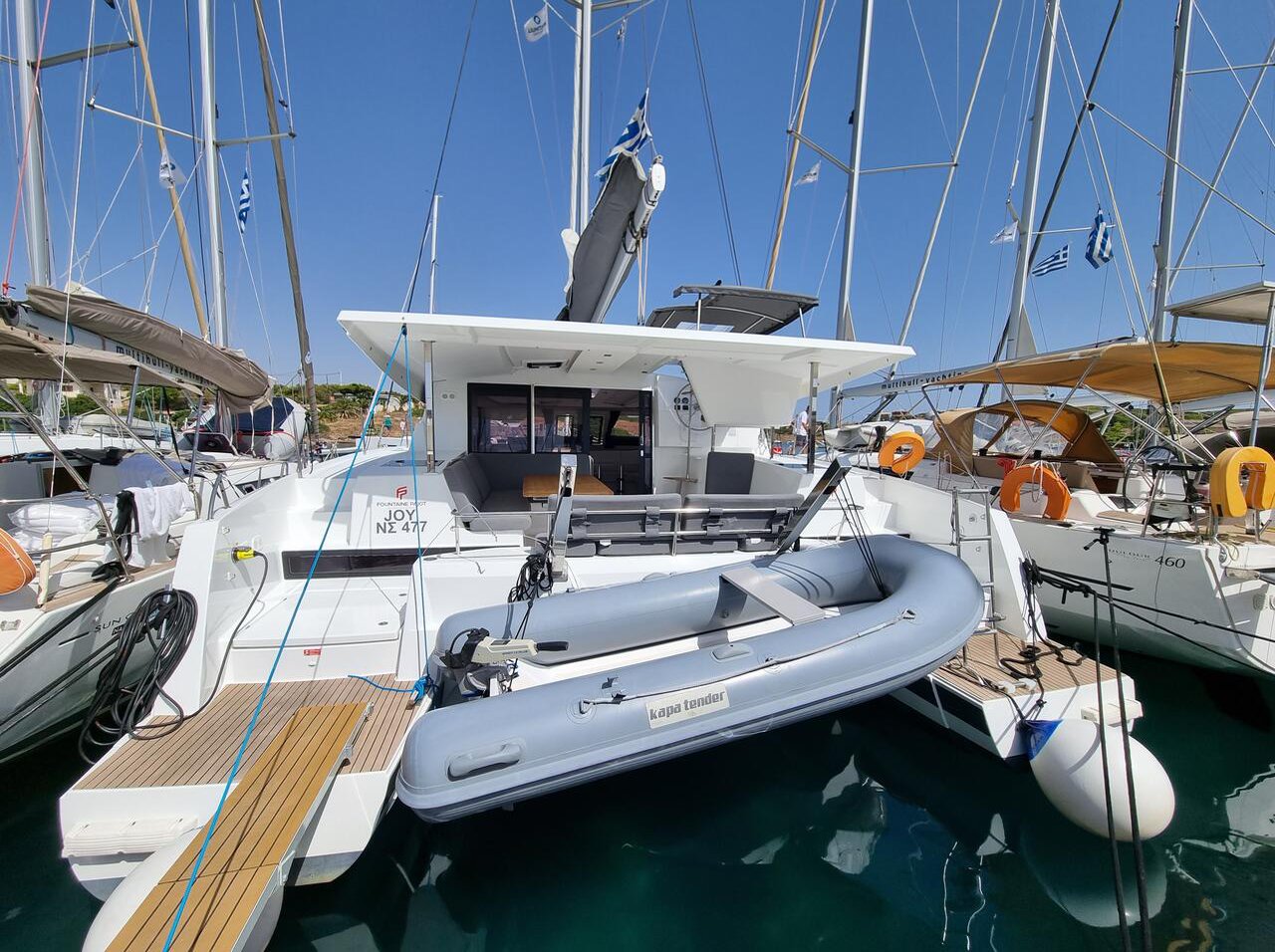 Yachtcharter Isla40 Joy