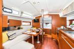 Yachtcharter Oceanis38 New Order 6