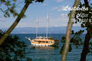 Lastavica Innenansicht