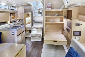 Oceanis34-8 Innenansicht