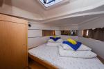 Yachtcharter Oceanis38 Pleasure 5