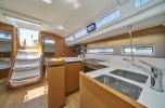 Yachtcharter SunOdyssey440 Lucia II 6