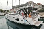 Yachtcharter BavariaC42 Noana 1