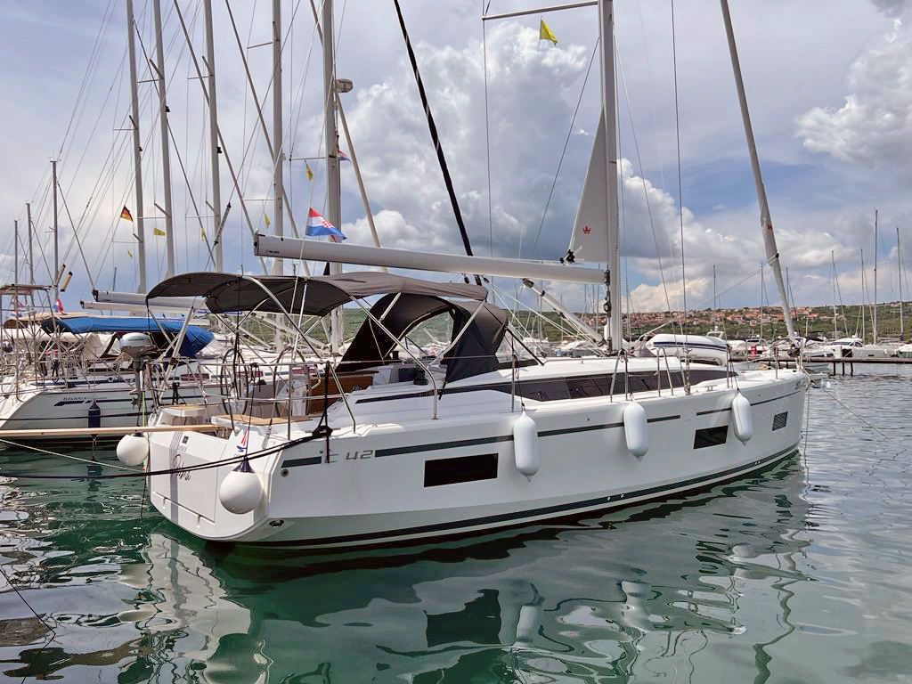 Yachtcharter BavariaC42 Palma
