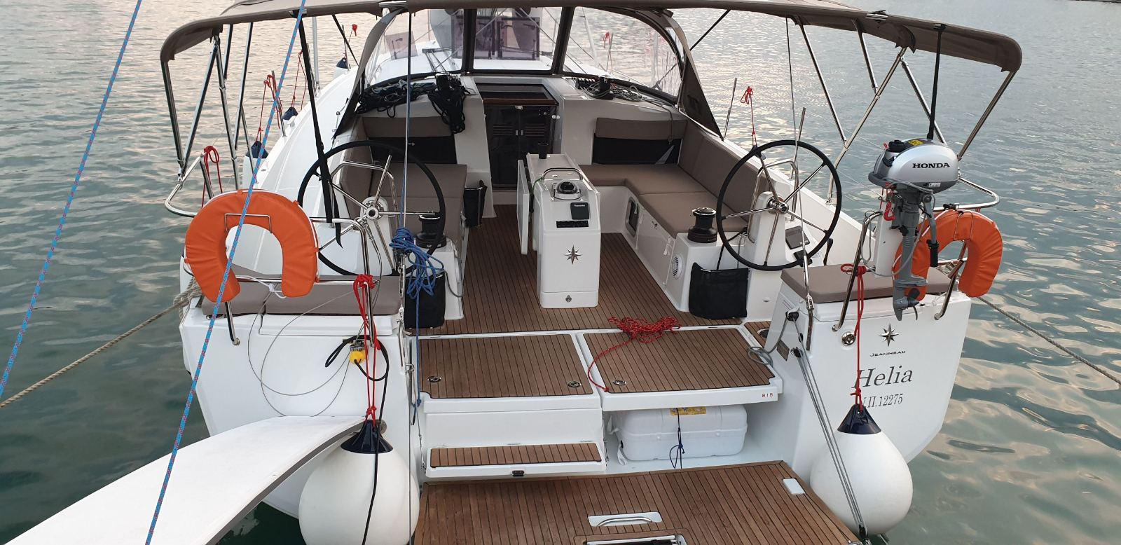 Yachtcharter SunOdyssey490 Helia