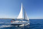 Yachtcharter 45261031384001909_YXNzZXRzL3lhY2h0cy9kZWVwLWJsdWUtaGFuc2UtNDE1L1VwdDJfMzYxNTFMLmpwZw%3D%3D