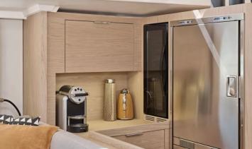 Oceanis60-31cab-2 Innenansicht