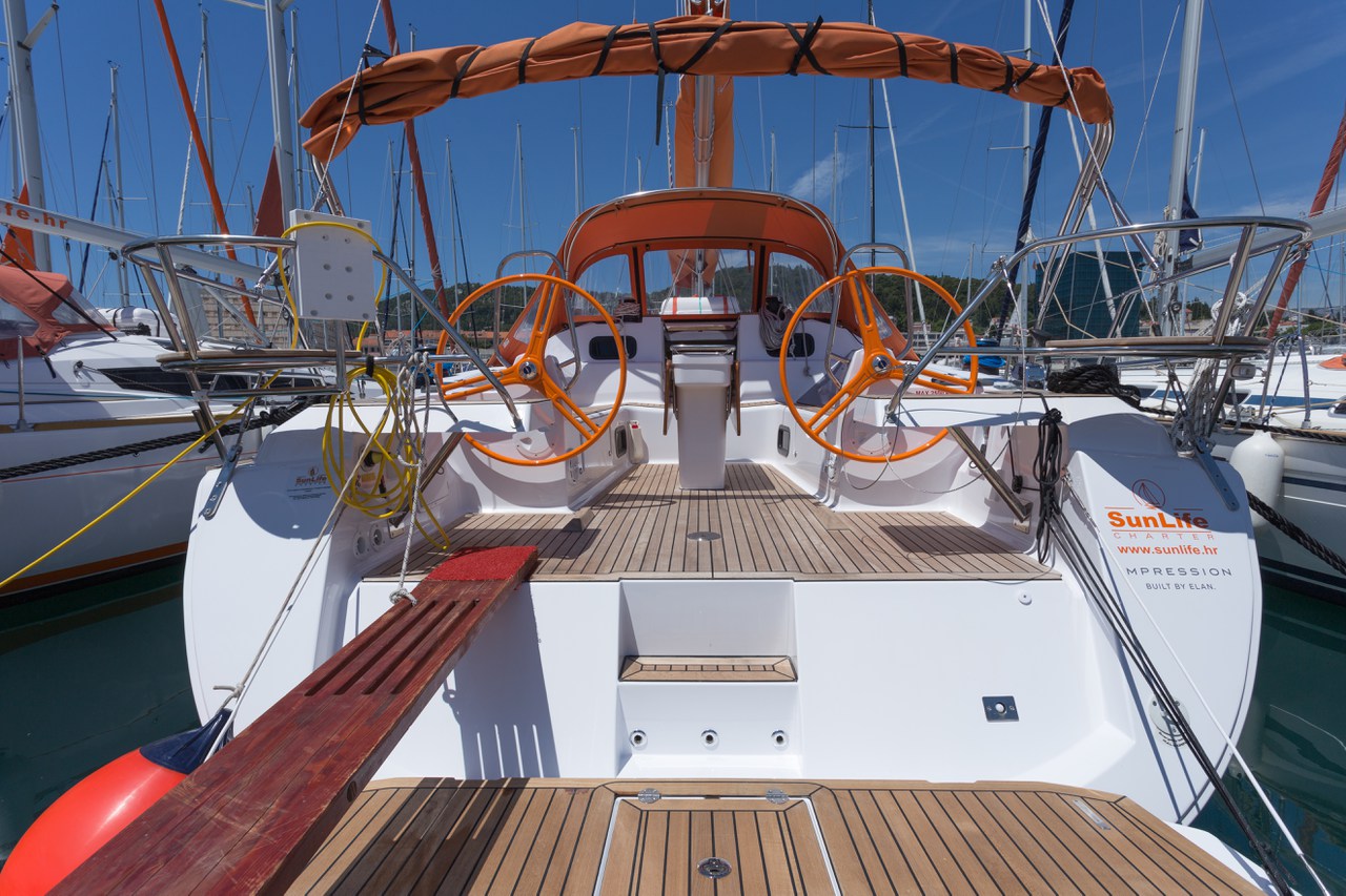 Yachtcharter Elan45Impression Lion