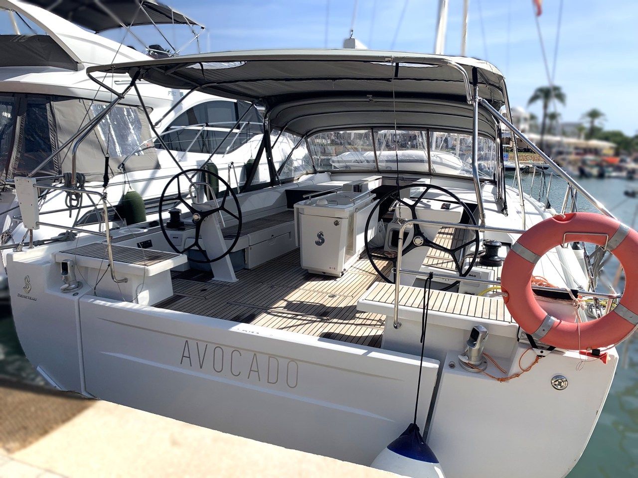 Yachtcharter Oceanis51 Avocado