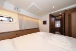 Yachtcharter Lagoon42 Zeus 24