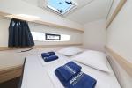 Yachtcharter Lucia40 Why Not 28