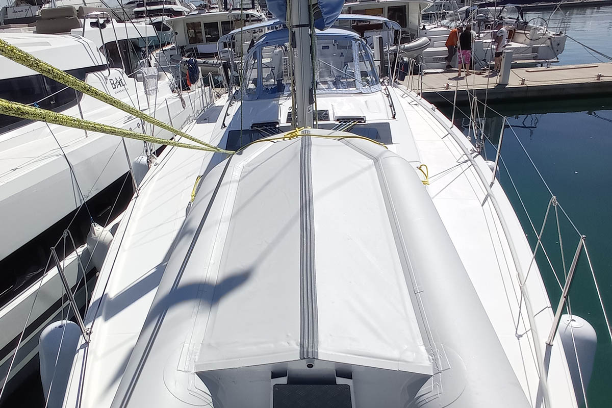 Yachtcharter Dufour41 4cab Cello