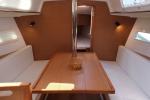 Yachtcharter SunOdyssey319 Hija del Viento 7