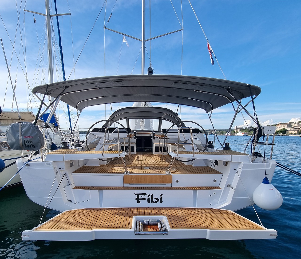 Yachtcharter Hanse460 4cab Fibi 3