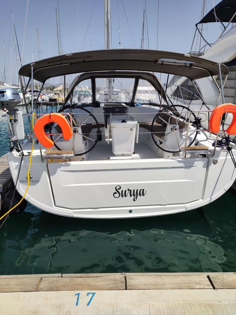Yachtcharter Oceanis40 Surya