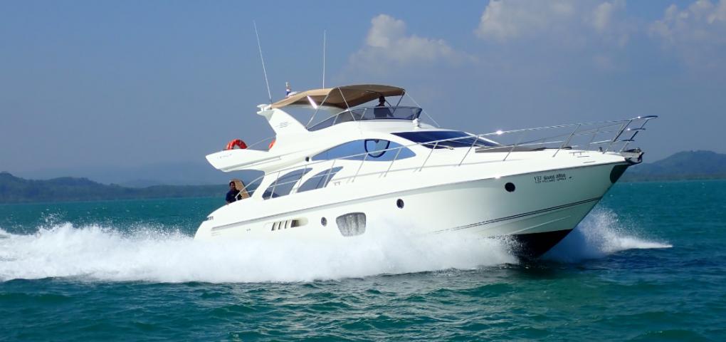 Yachtcharter Azimut55 Pillars