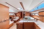 Yachtcharter custom/38656/449_415_H_2_Dinette_Side_pic11