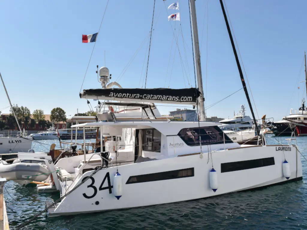 Yachtcharter Aventura34 CLASS