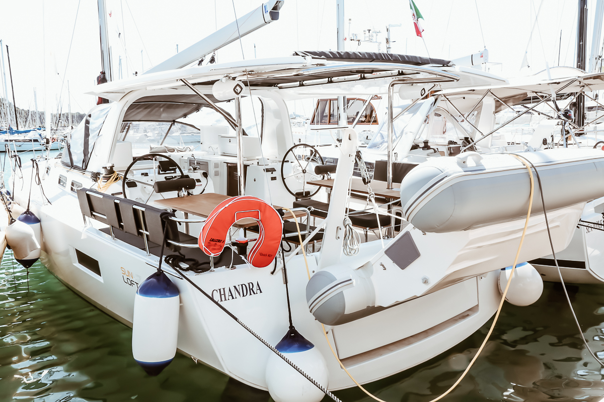 Yachtcharter SunLoft47 PRESTIGE