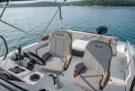 Yachtcharter Flyer 8 SUNdeck Beneteau Flyer 8 aussenansicht 5