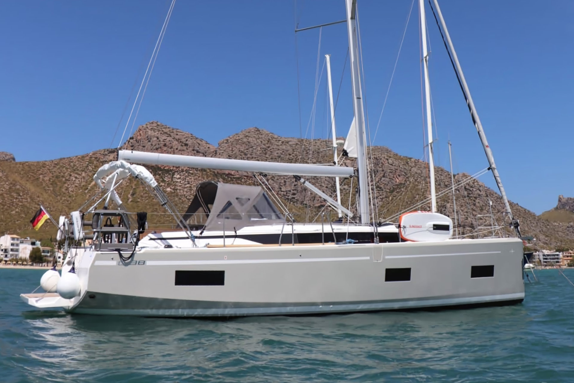 Yachtcharter BavariaC38 Levante
