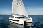 Yachtcharter bali catsmart owner version sailing view