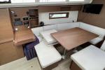 Yachtcharter Oceanis37 Katja 9