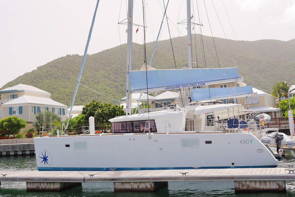 Yachtcharter Lagoon450F Moet