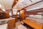 Yachtcharter Dufour405GrandLarge Daphne S 8