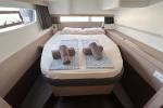 Yachtcharter Isla40 Laja 12