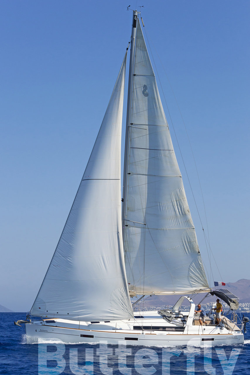 Yachtcharter Oceanis 45 4 cab hauptansicht 1