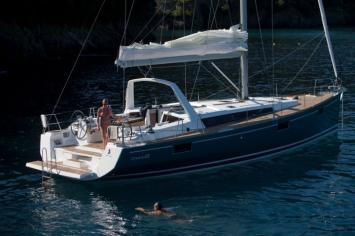 Oceanis48-5Cab Innenansicht