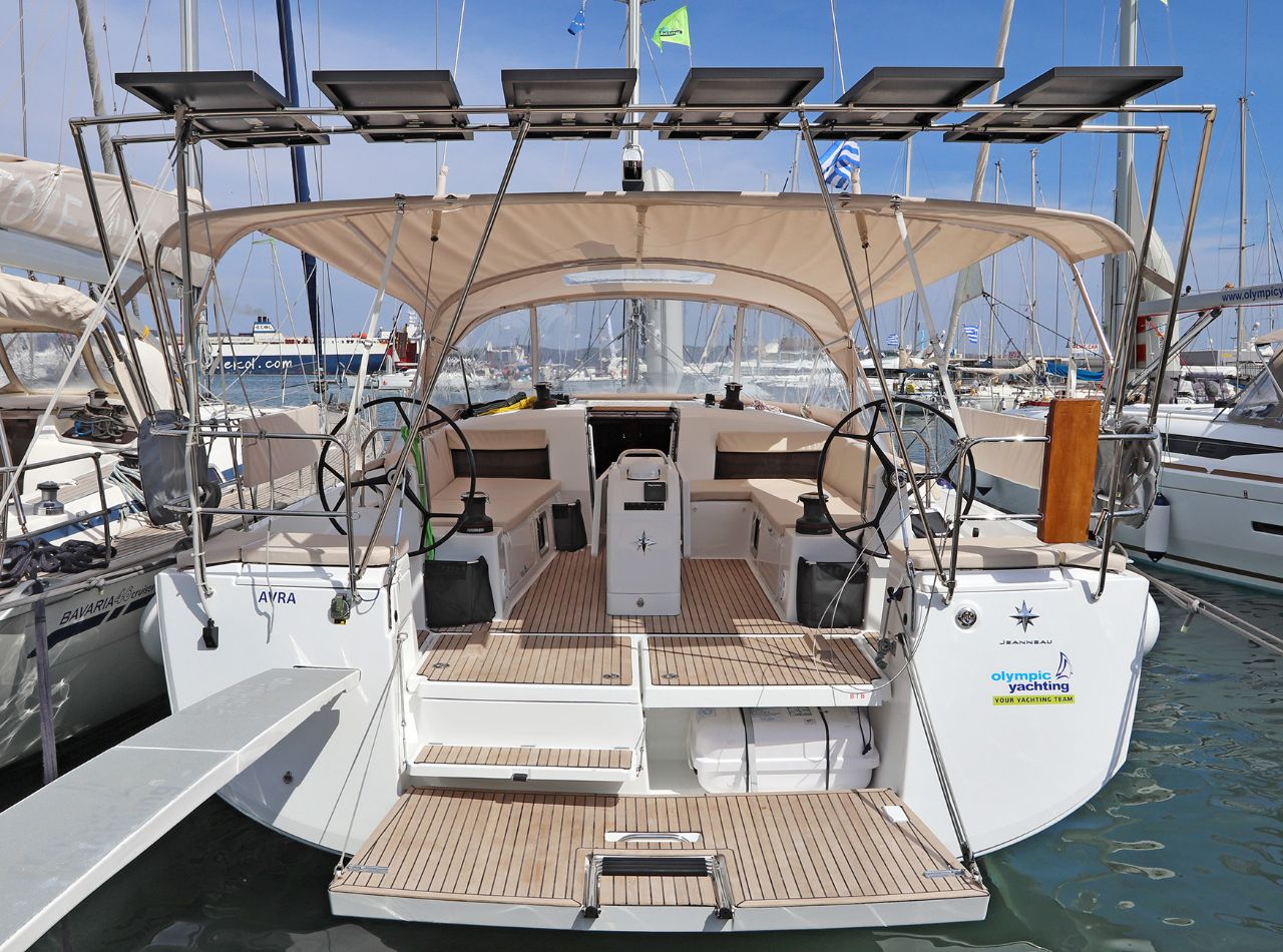 Yachtcharter SunOdyssey490 Avra