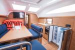 Yachtcharter ElanImpression45 Linea Uno 12