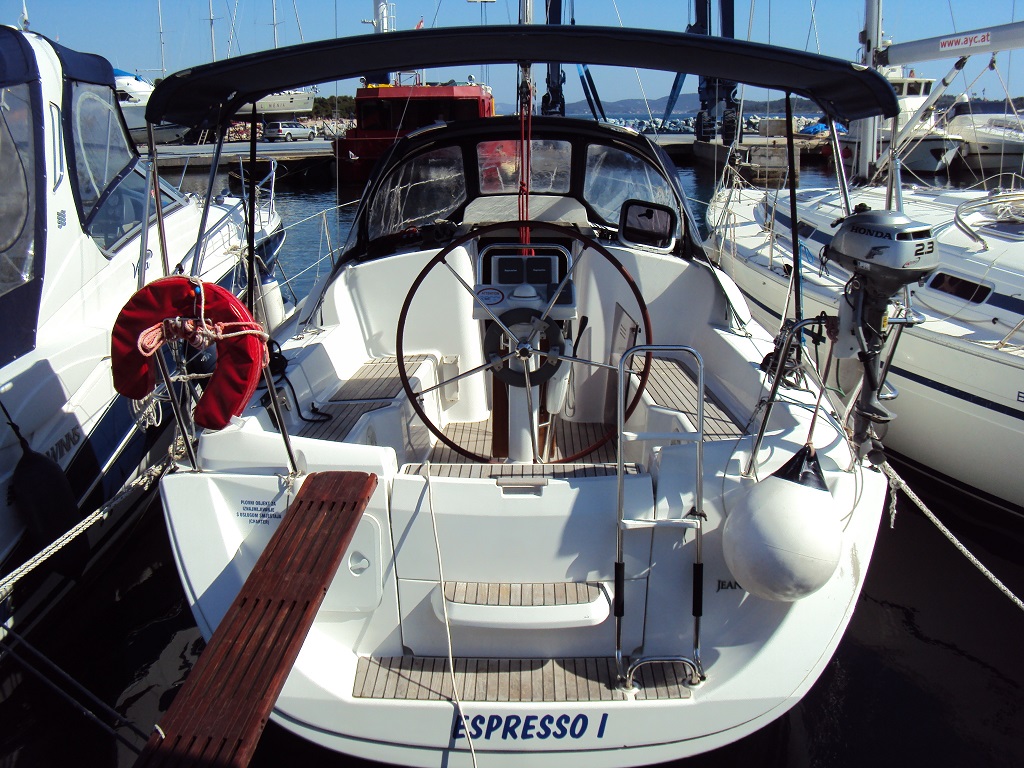 Yachtcharter SunOdyssey30i Espresso 2