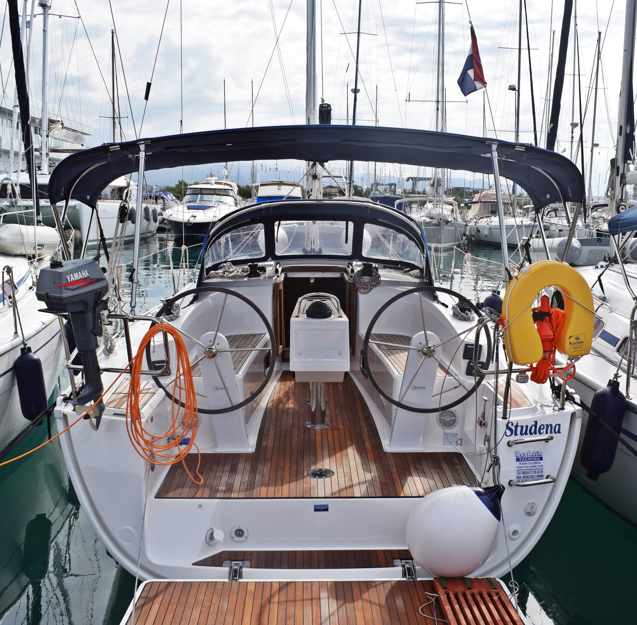 Yachtcharter BavariaCruiser34 Studena