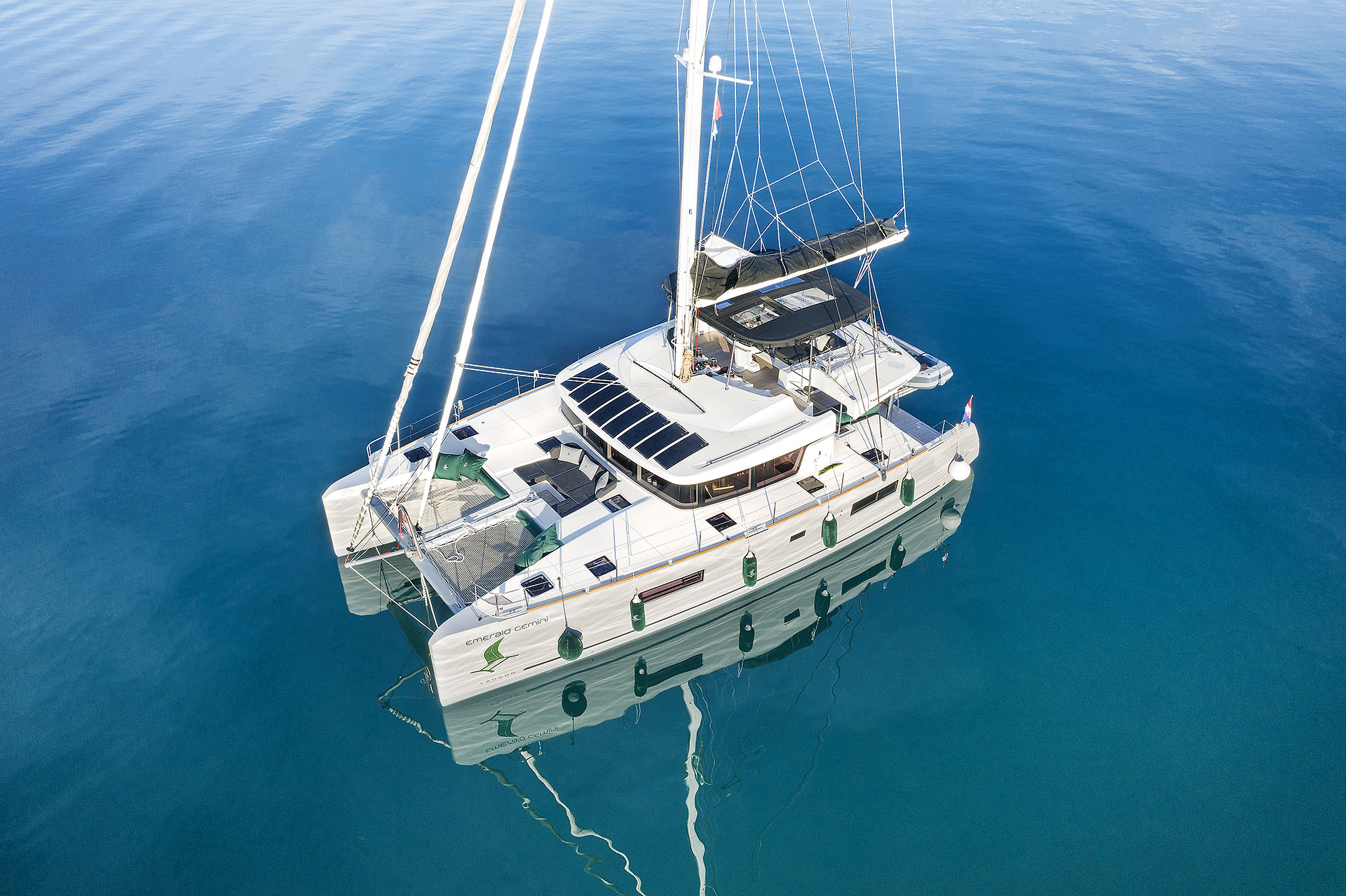 Yachtcharter Lagoon52F Emerald Gemini