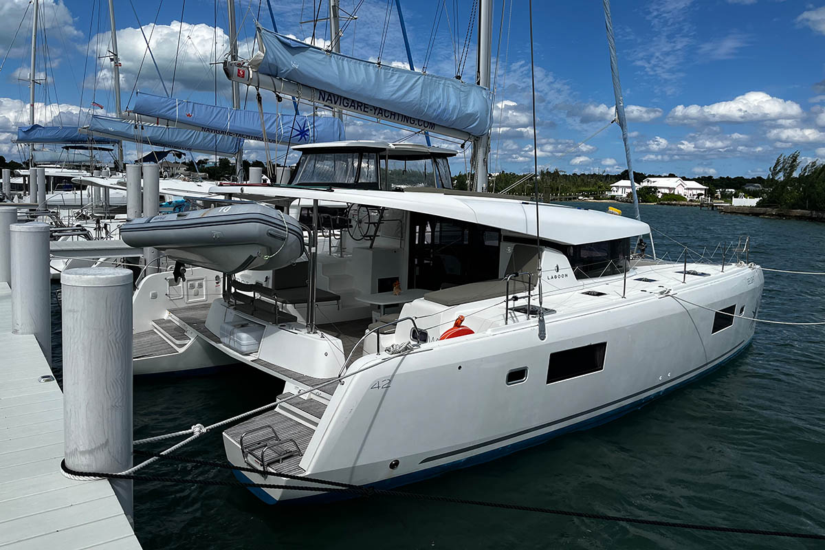 Yachtcharter Lagoon42 Belight