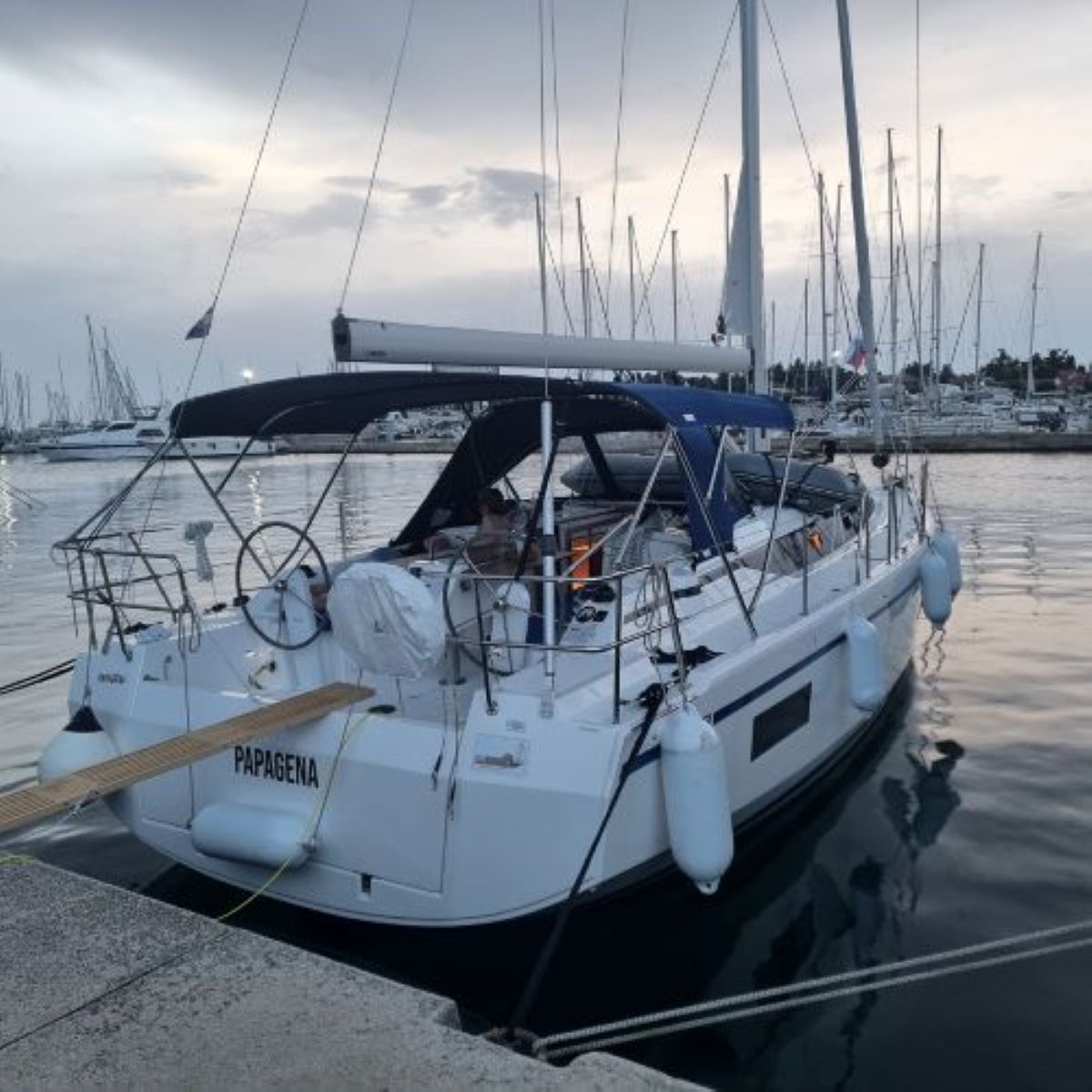 Yachtcharter BavariaC38 Papagena