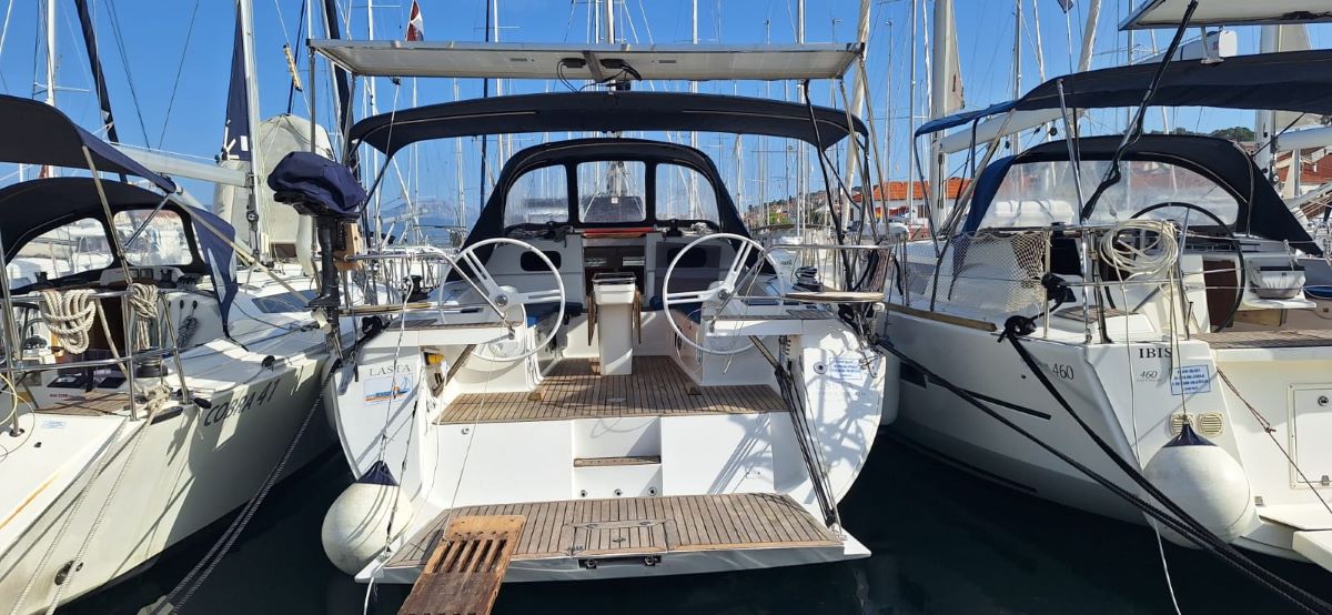 Yachtcharter Elan45Impression Lasta
