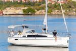 Yachtcharter Bavaria Cruiser 33 Cleopatra aussenansicht 3