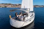Yachtcharter Bavaria Cruiser 33 Cleopatra aussenansicht 5