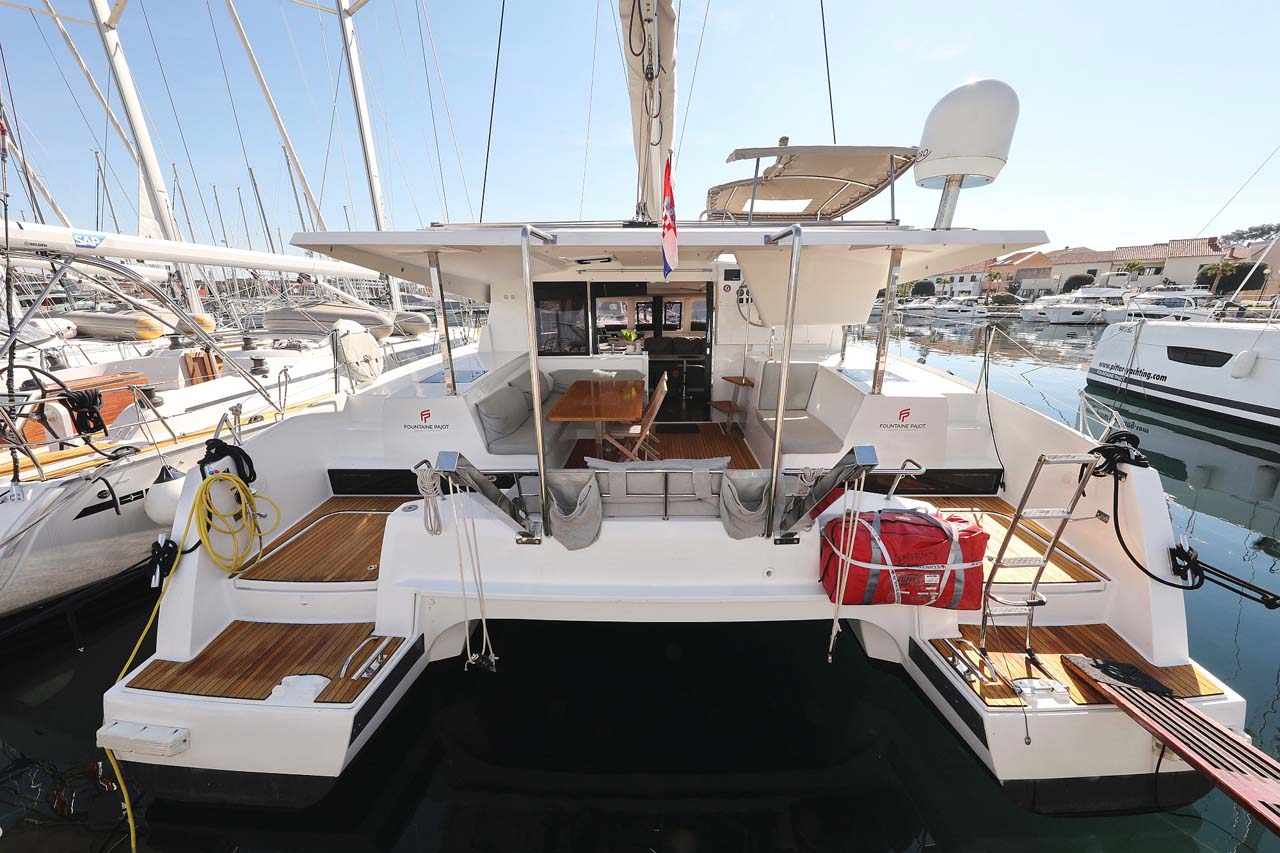 Yachtcharter Lucia40 Tu Tamo 2