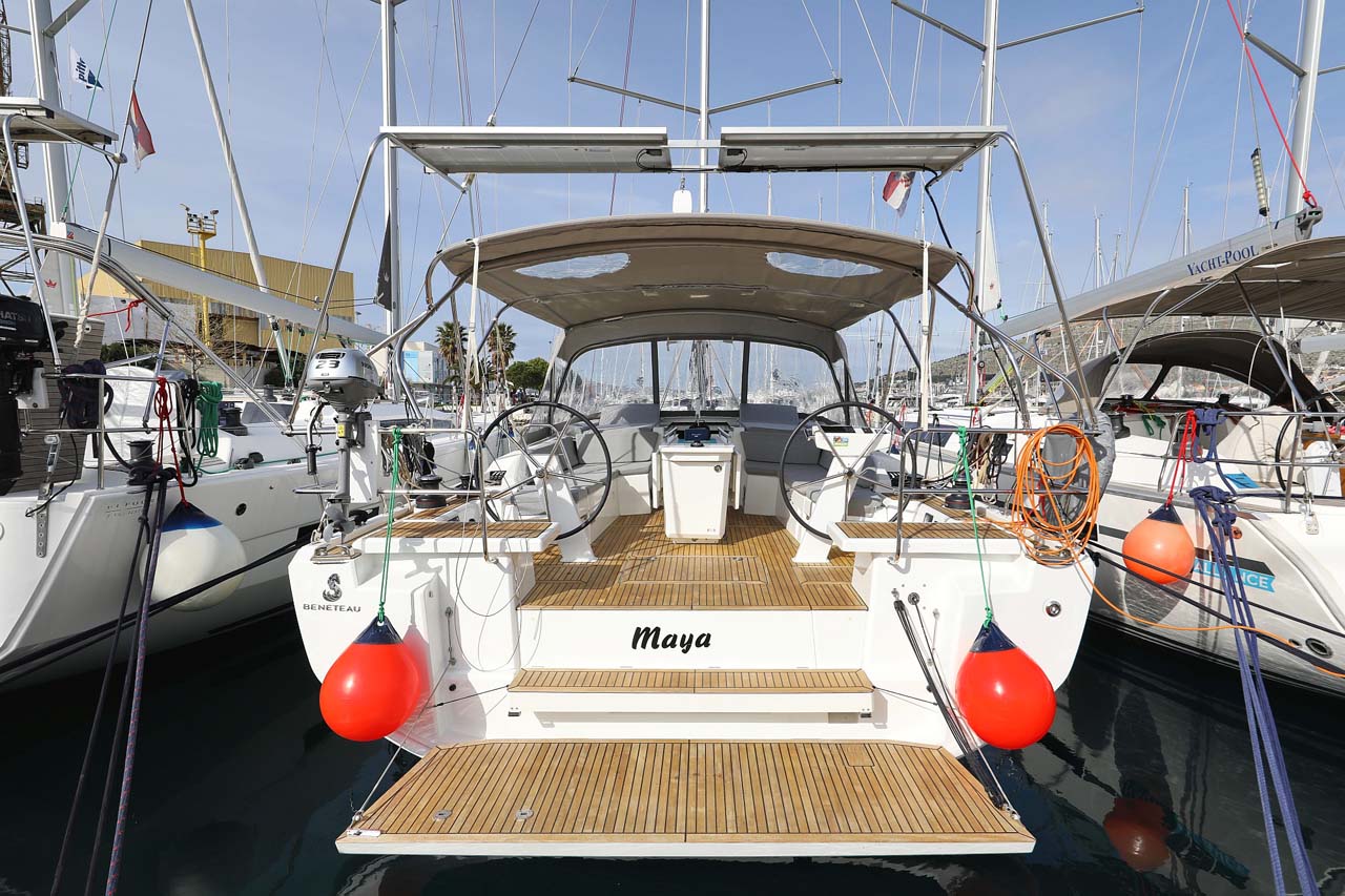 Yachtcharter Oceanis46 Maya