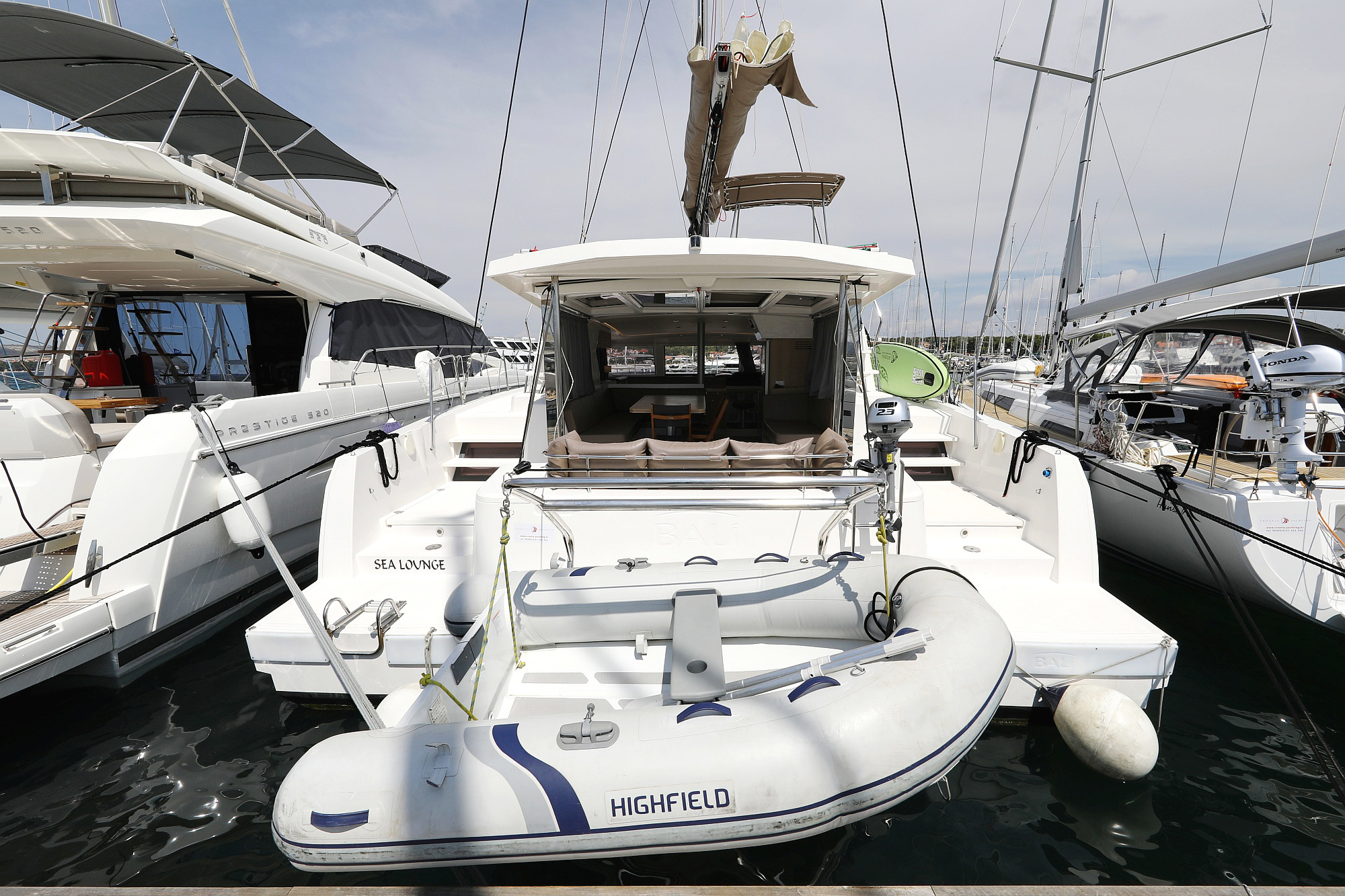 Yachtcharter Bali4 Sea Lounge