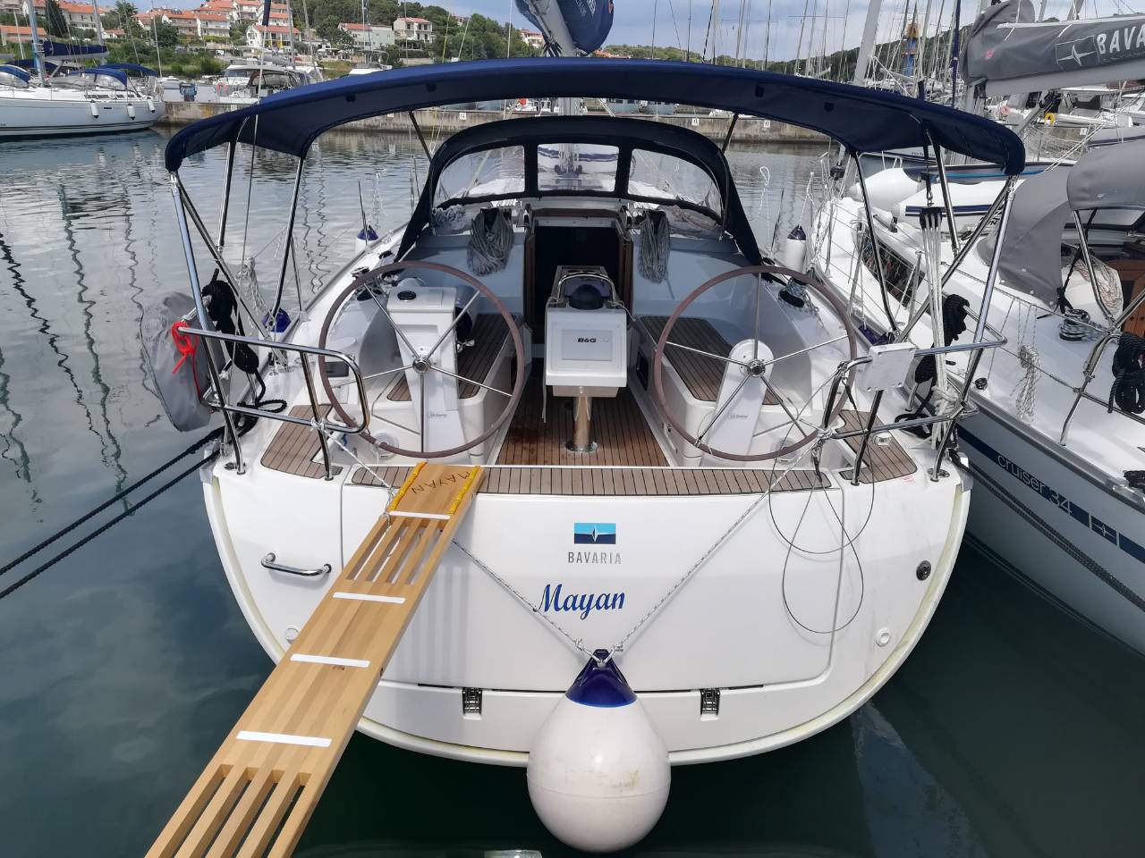 Yachtcharter BavariaCruiser37 Mayan