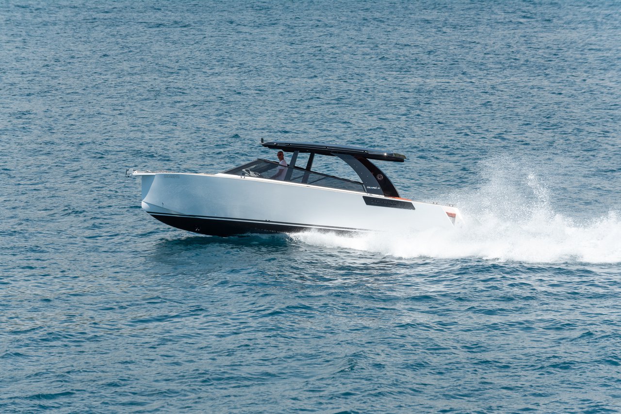 Yachtcharter Colnago33JG NN