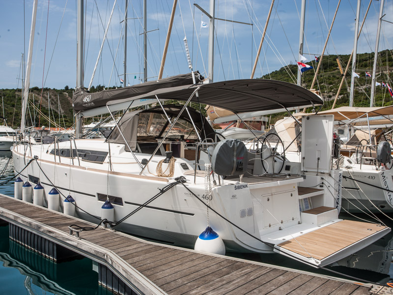 Yachtcharter Dufour460GrandLarge Madicken