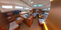Yachtcharter SunOdyssey410 Milla 2