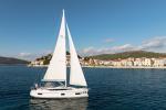 Yachtcharter BavariaC38 Aura 1